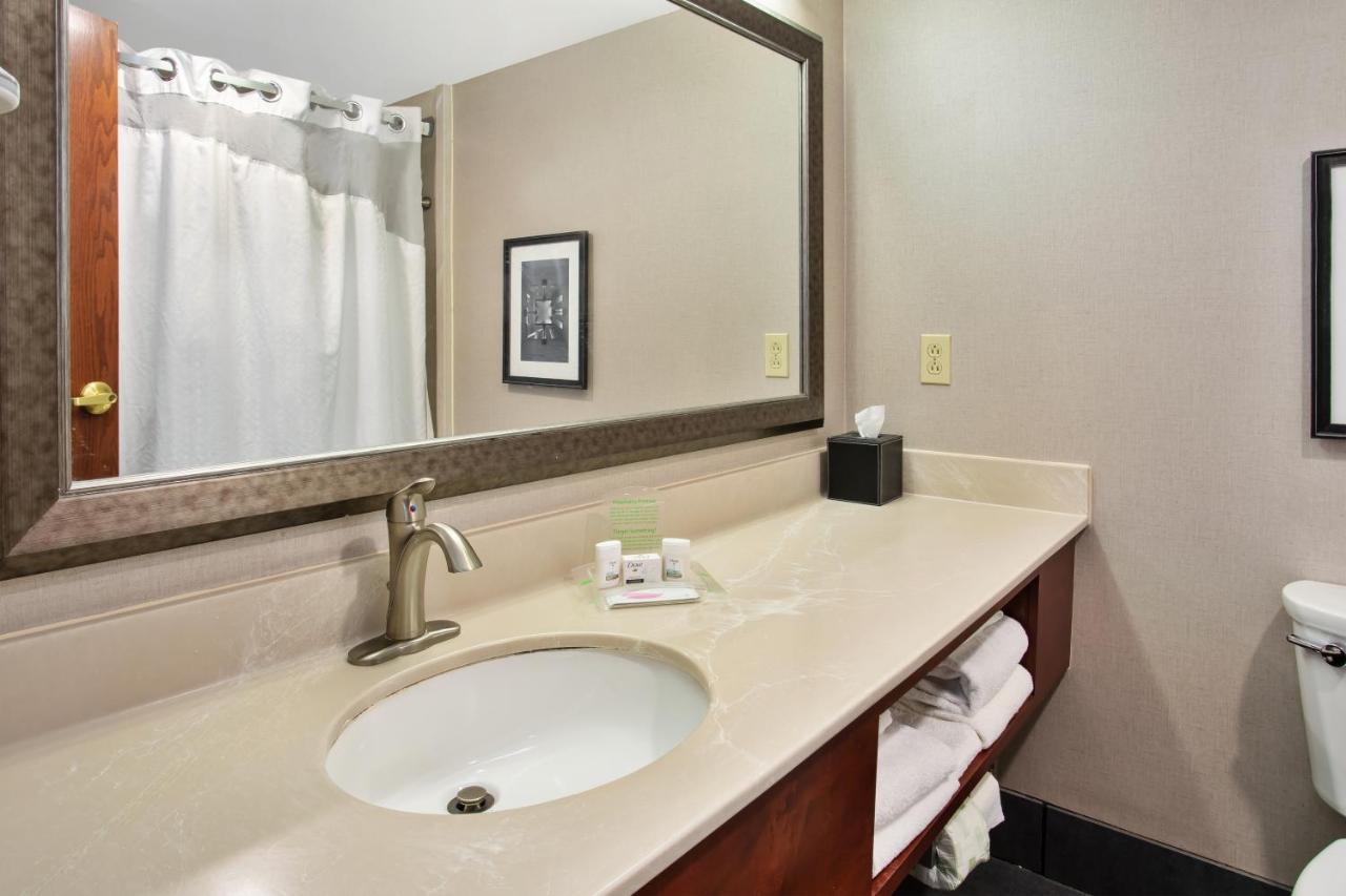 Holiday Inn University Plaza-Bowling Green By Ihg Extérieur photo